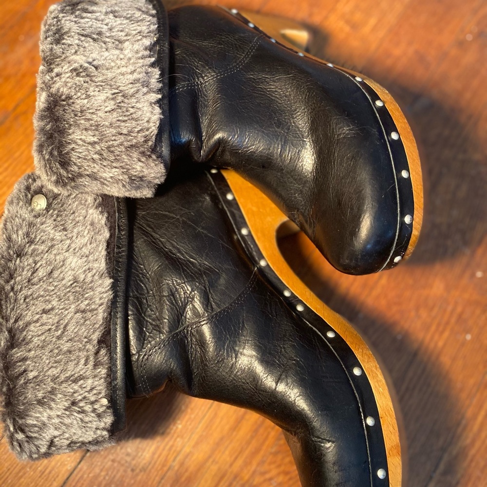 UGG Lynnea Black Bootie Sz 8 UK 6.5 Nice Condition - Picture 3 of 6